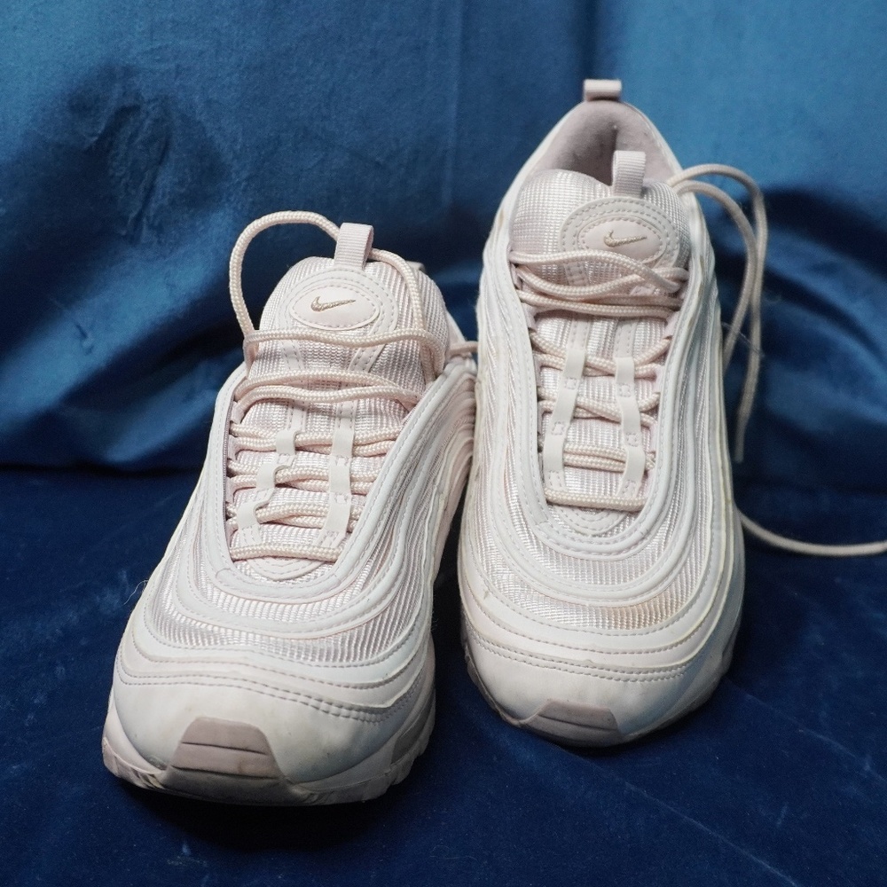 Nike Air Max 97 Barely Rose AR1911-600 Women's Sz 9 Pink Athletic Sneaker
